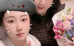 上课被同桌用手指抽插好爽